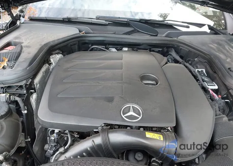 2023 Mercedes-Benz E 350 4Matic z USA, uszkodzony, nr VIN W1KZF8EB3PB187463